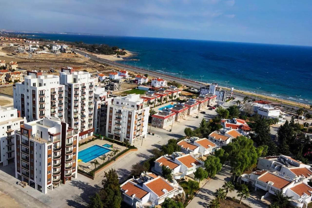 Long Beach Holiday Apartments Trikomo エクステリア 写真