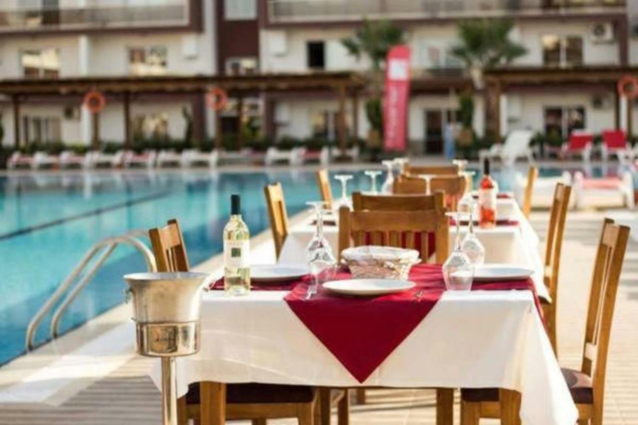 Long Beach Holiday Apartments Trikomo エクステリア 写真