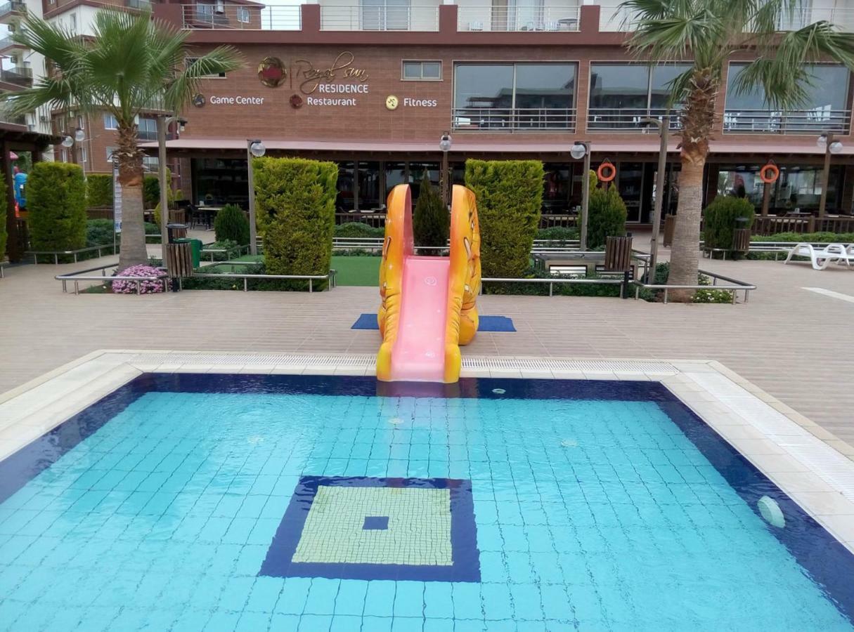 Long Beach Holiday Apartments Trikomo エクステリア 写真